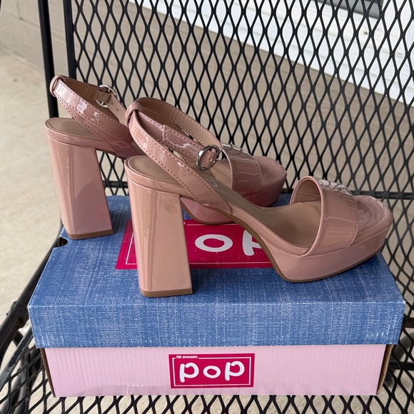 Pop Women's Blush Pink Patent Block Heels - Picture 2 of 5